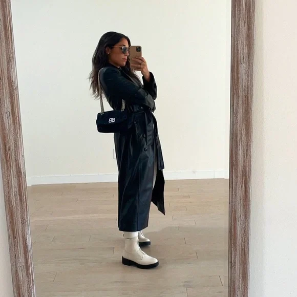 Balenciaga Satin Jacquard BB Round Shoulder Bag Black - Picture 4 of 4